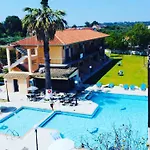 Banos Apartments And Swimming Pool