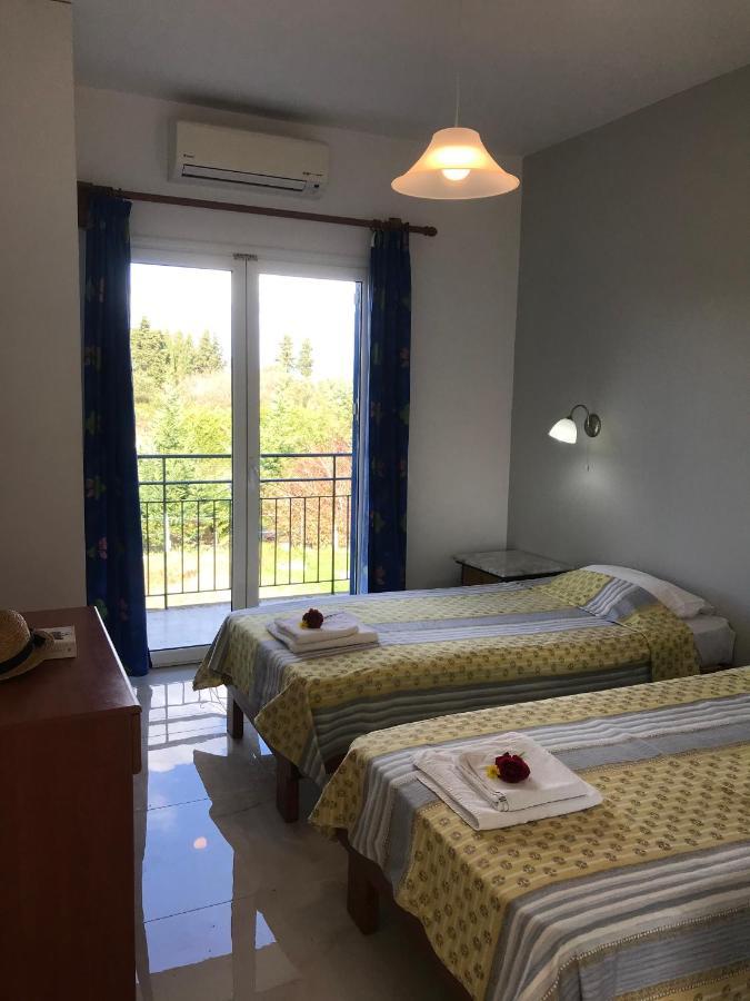 Banos And Swimming Pool Apartment