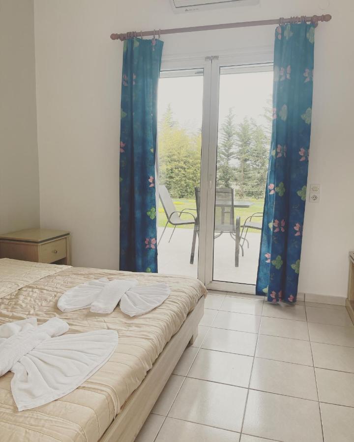 Banos And Swimming Pool Apartament